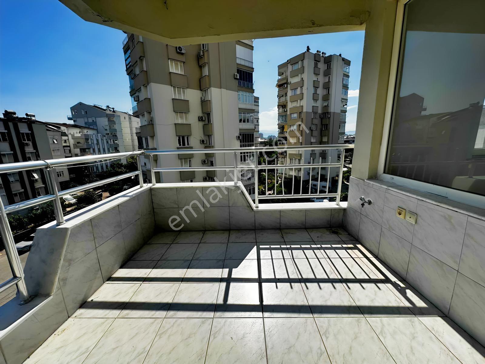 Çağlayan'da, Havuzlu Ve Nezih Bir Sitede, Kiralık Ferah Daire. - Görsel 4
