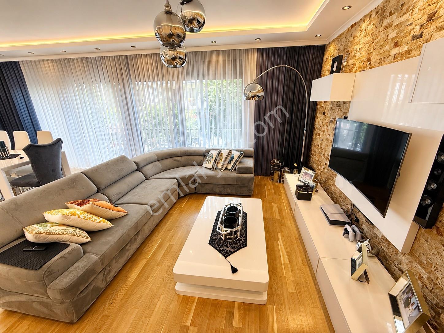 Suadiye De Yeni Binada Geniş M2'de 3+1 Özel Dekorlu - Görsel 34
