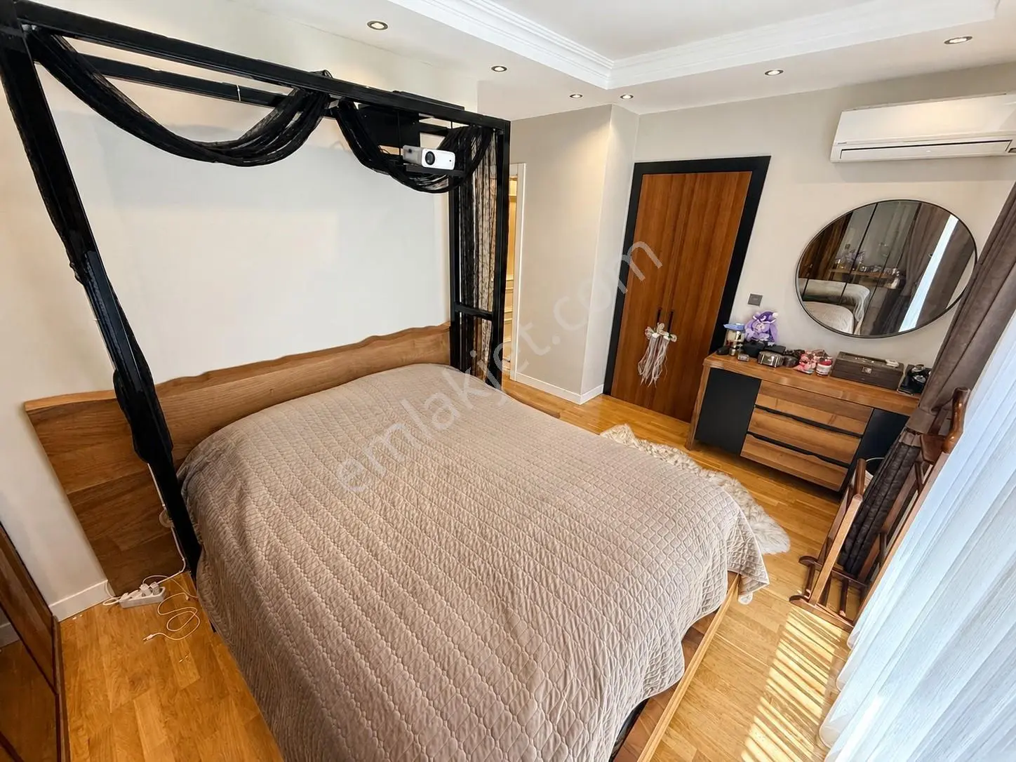 Suadiye De Yeni Binada Geniş M2'de 3+1 Özel Dekorlu - Görsel 3