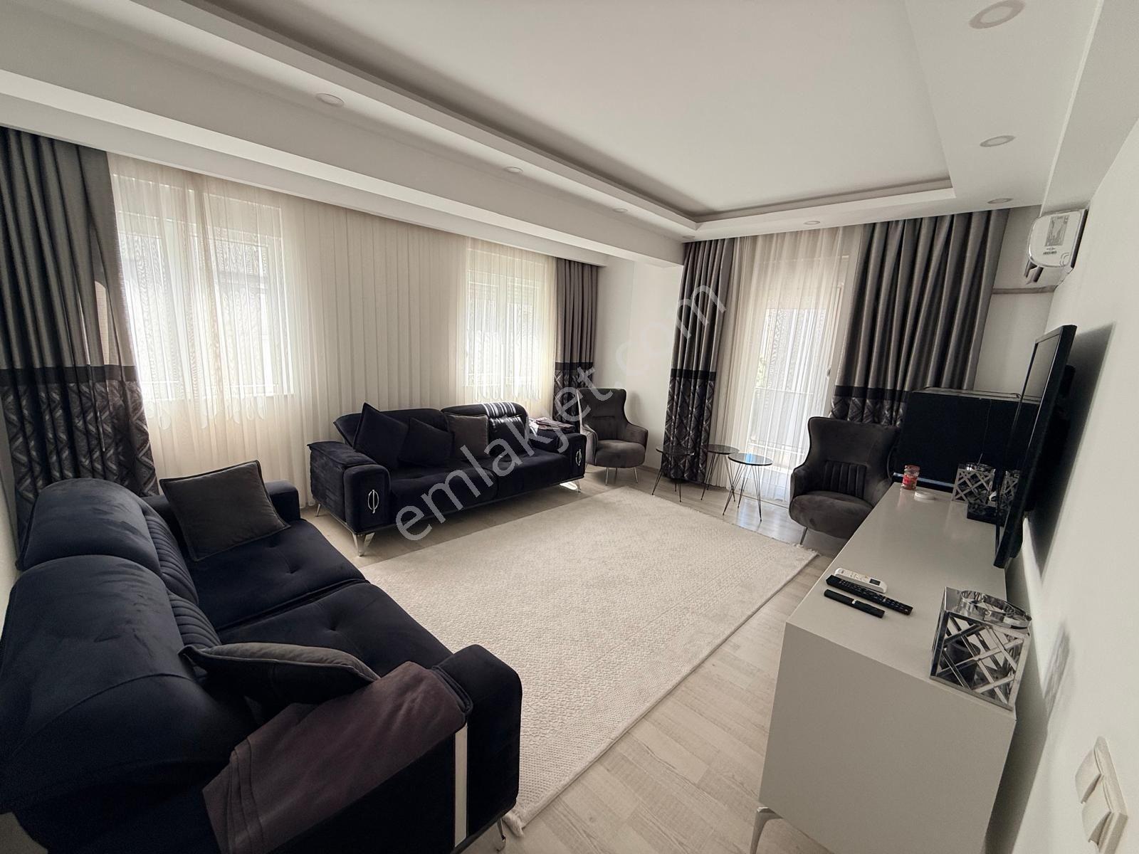 Full Eşyalı, Tramvay Ve Ana Yola Yakın, Güney Cephe Lüks Arakat - Görsel 4