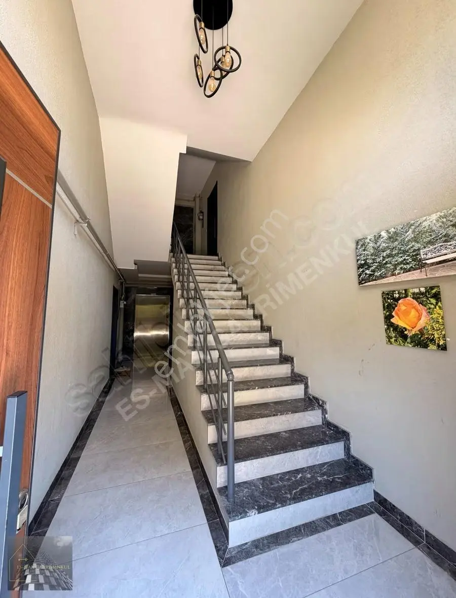 Kayapa'da Havuzlu, Lüks 3+1 Daire: Gümüşevler Sitesi'nde Yaşam! - Görsel 2