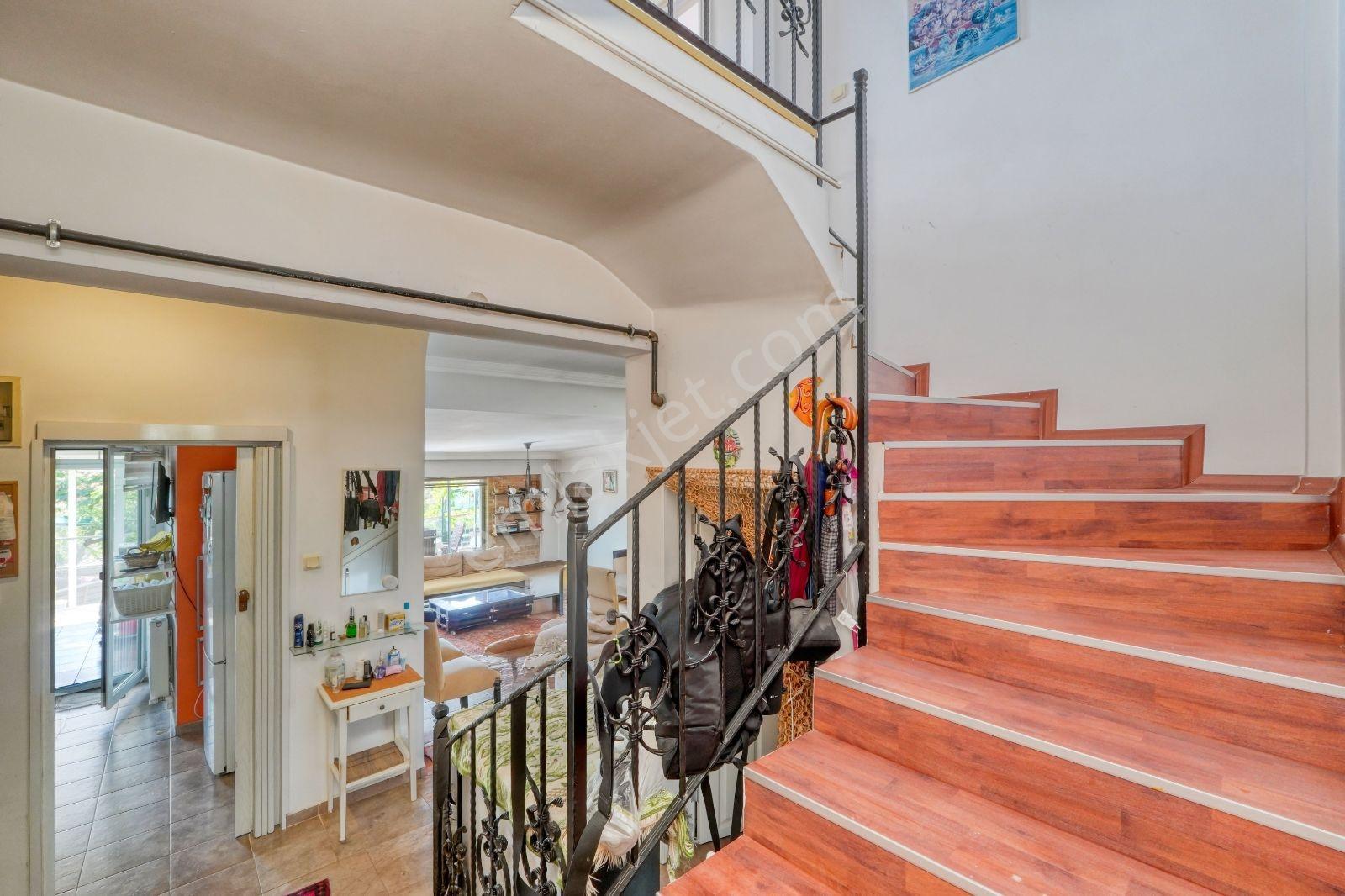 Seferihisar'da Lüks Müstakil Tapulu Villa - Görsel 26