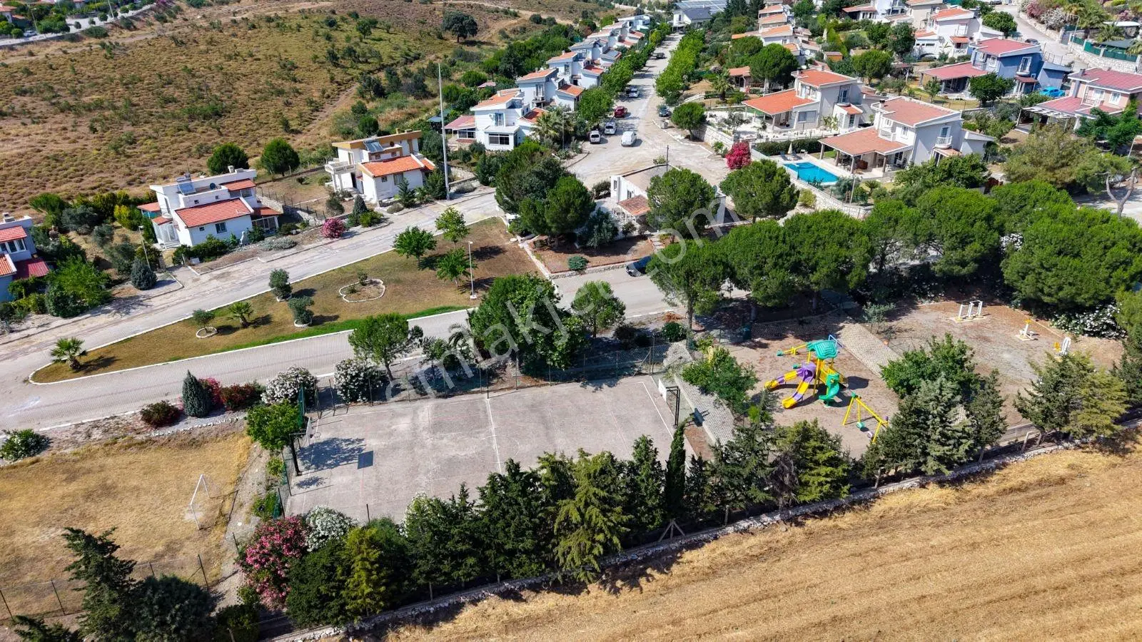 Seferihisar'da Lüks Müstakil Tapulu Villa - Görsel 2