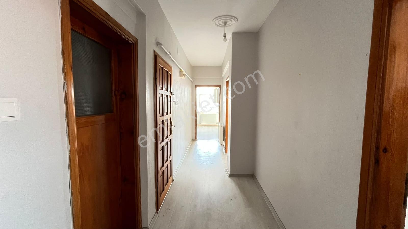 Konut Emlak'tan Mahallenin En Uygun 2+1 Kiralık Dairesi - Görsel 10