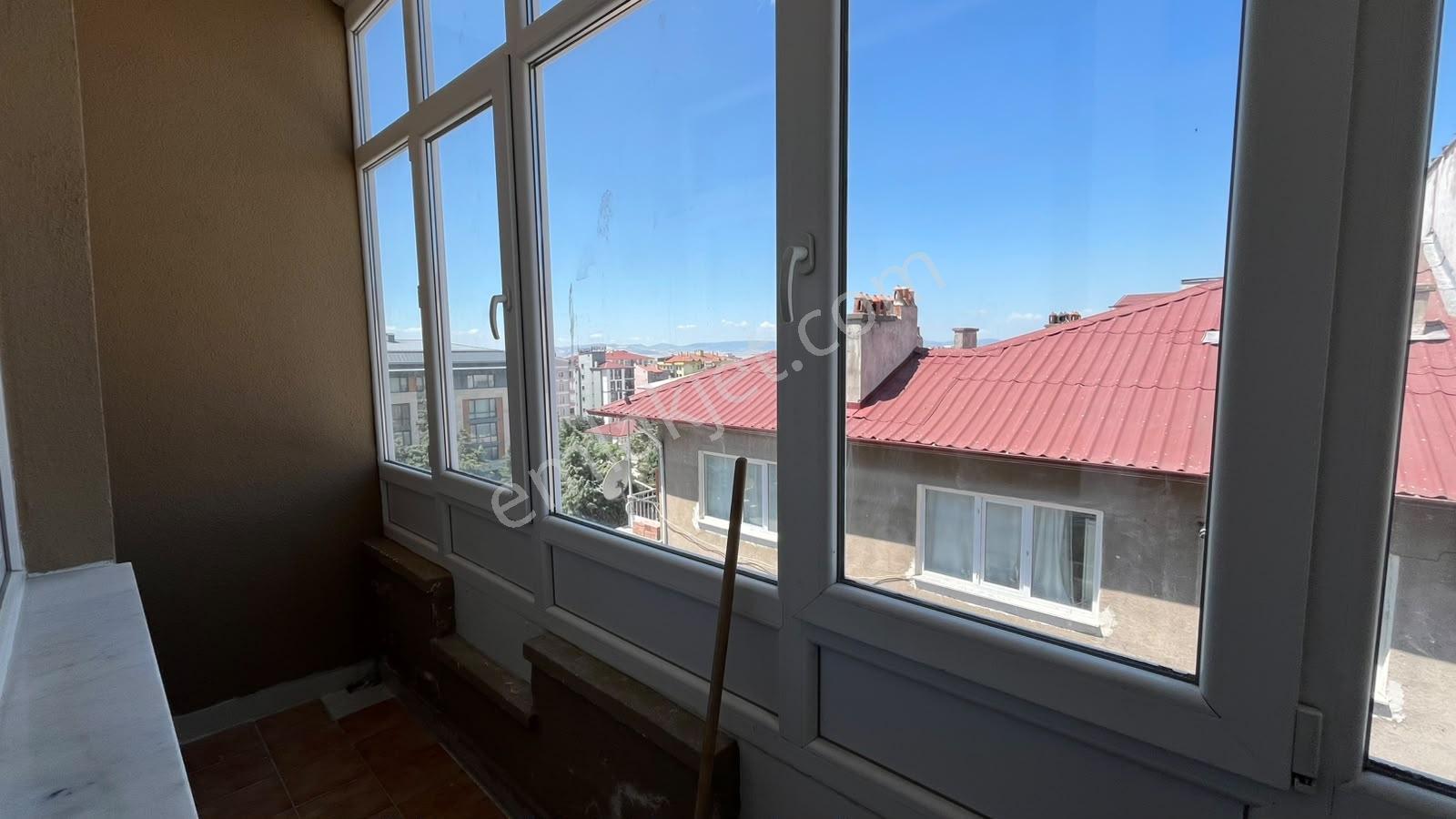 Konut Emlak'tan Mahallenin En Uygun 2+1 Kiralık Dairesi - Görsel 4