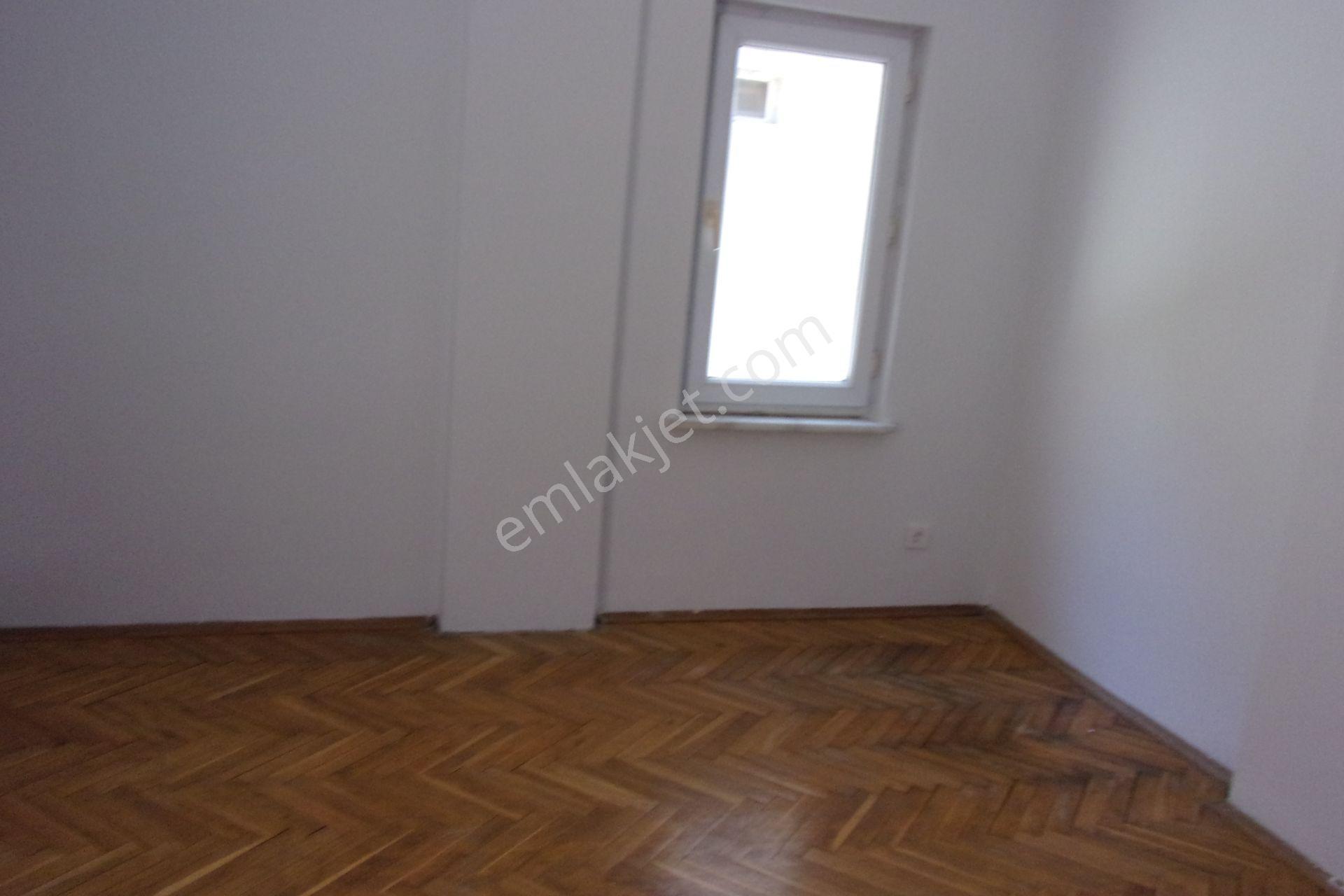 Tarabya Sanatçılar Sitesinde 3+1 140 Metrekare Boyalı Kiralık Daire - Görsel 29