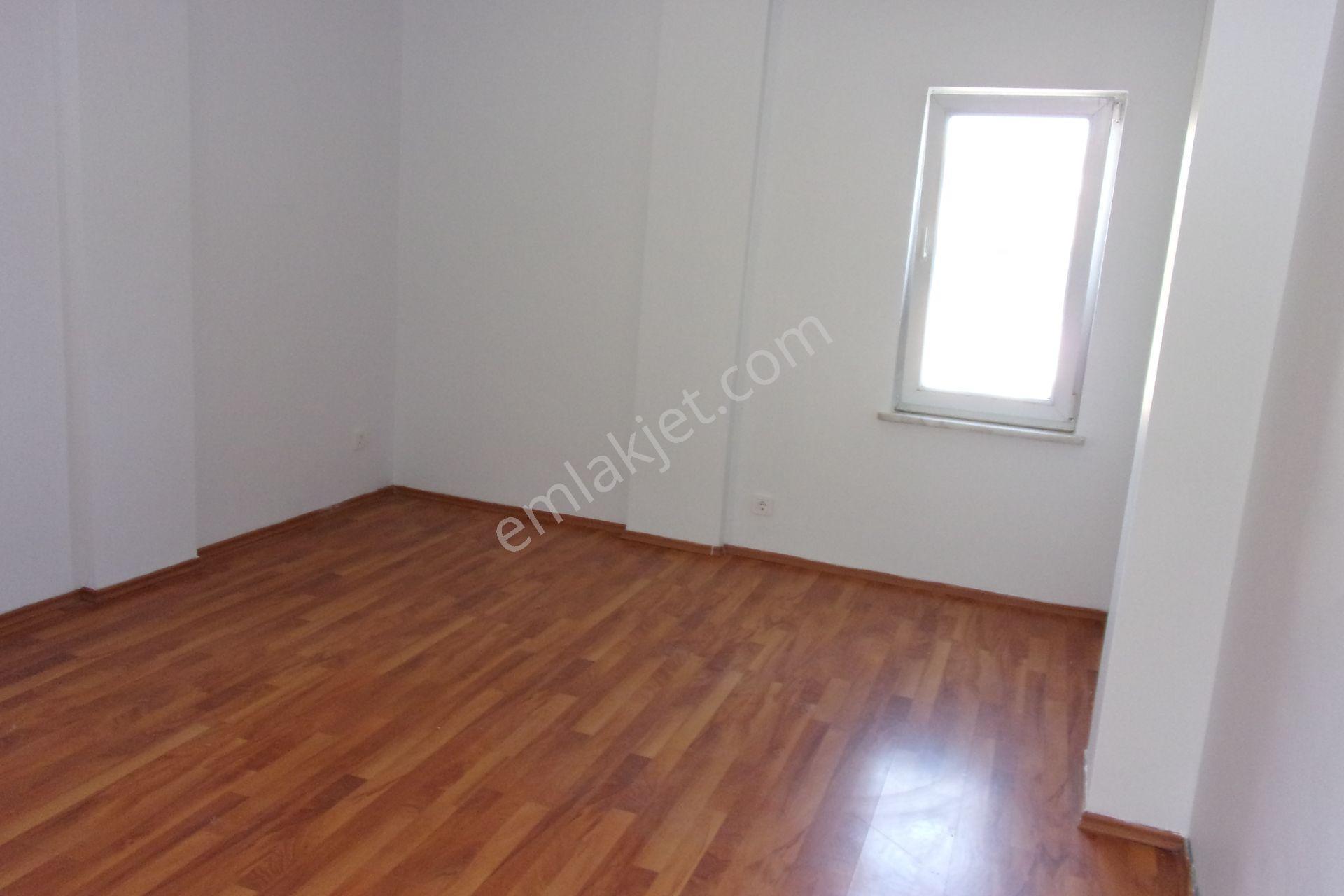 Tarabya Sanatçılar Sitesinde 3+1 140 Metrekare Boyalı Kiralık Daire - Görsel 25