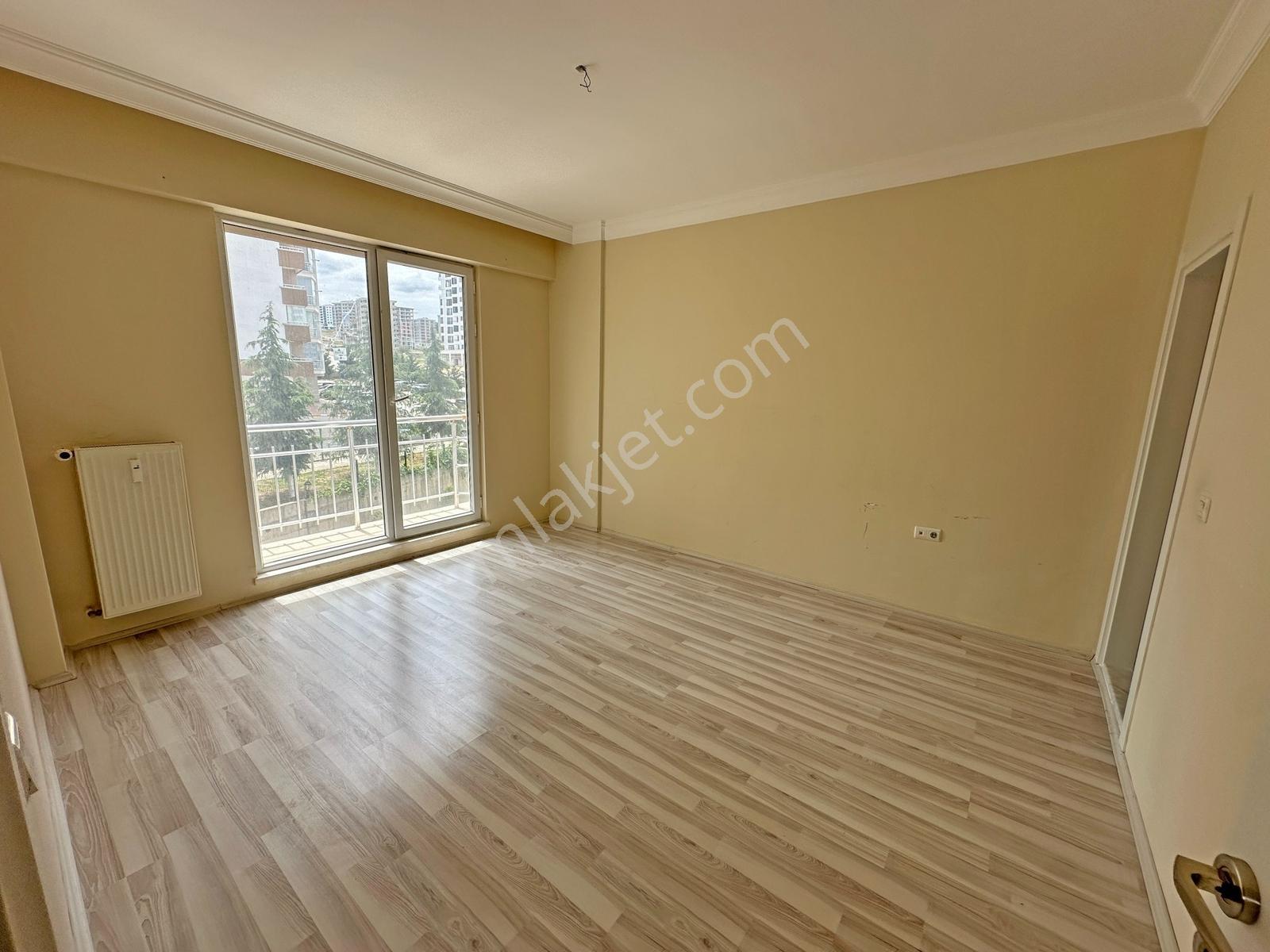 Atkum Çobanlı Mahallesi Korupark Sitesinde Satılık 3+1 Daire - Görsel 8