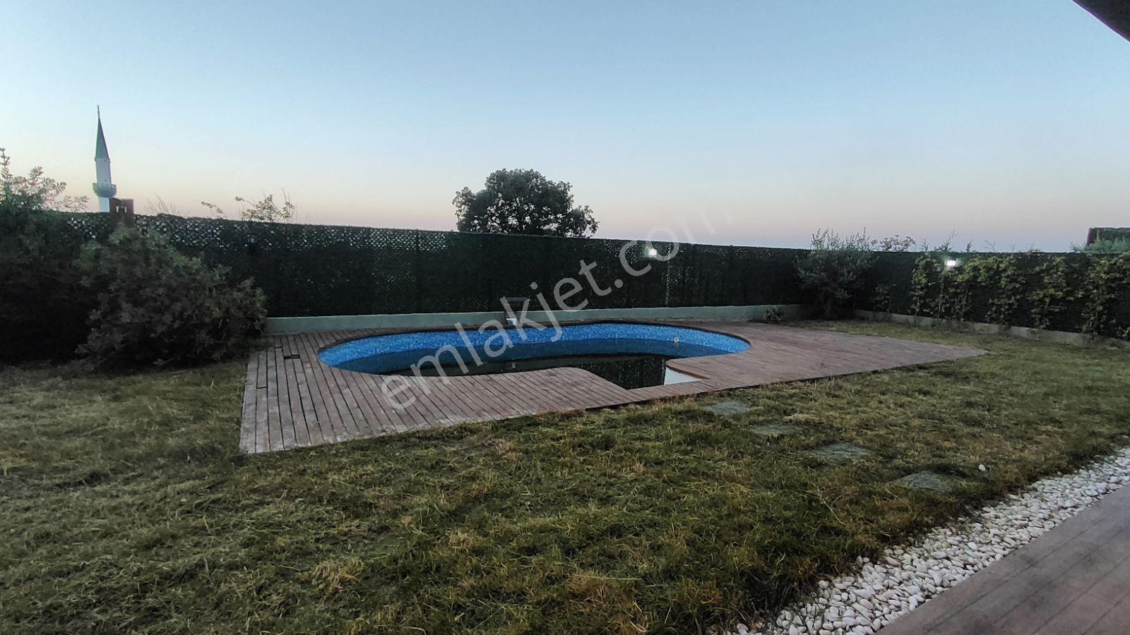 Şile Çayırbaşı'nda Müstakil Havuzlu Köşe Parsel Satılık A+ Villa - Görsel 6