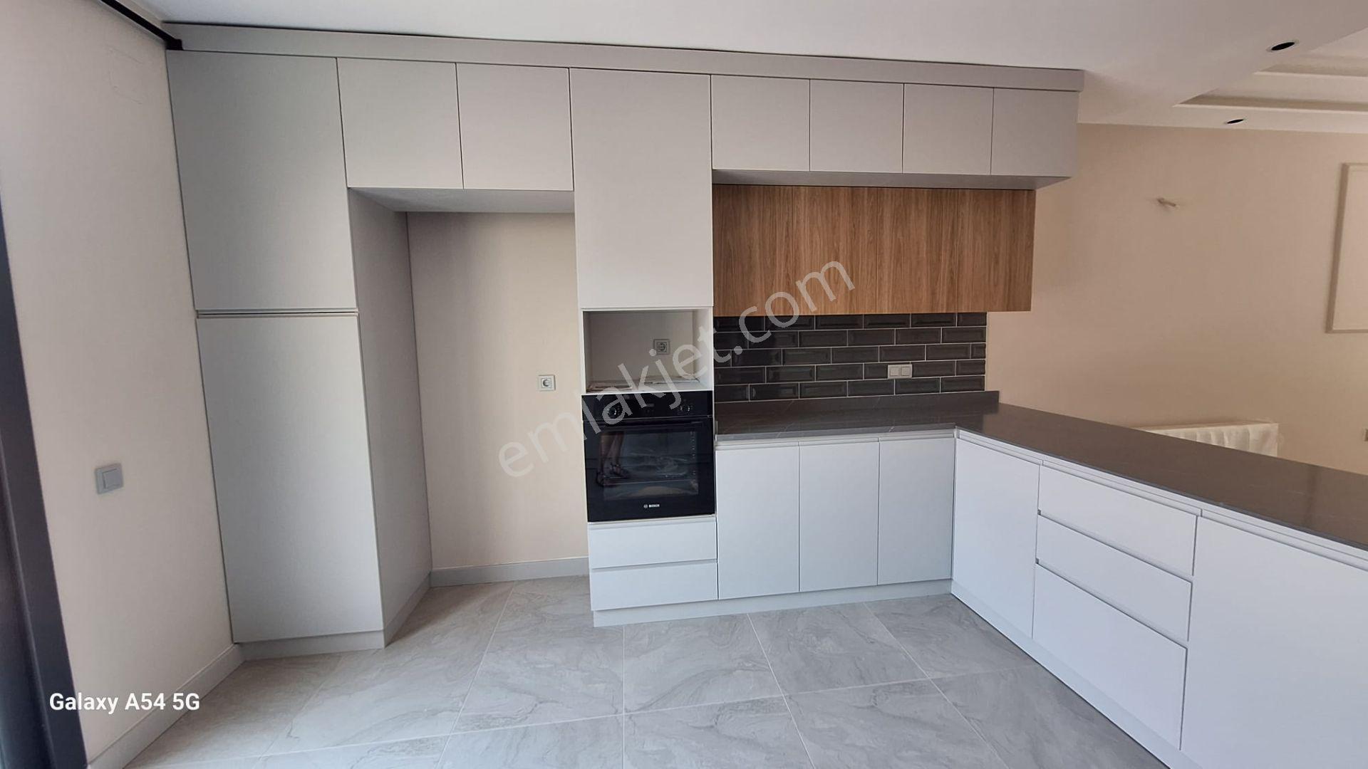 Ellamira’dan Mersin Yenişehir Menteş'te Lüks Müstakil Villa | 4+1 | Ön-arka Bahçeli - Görsel 15
