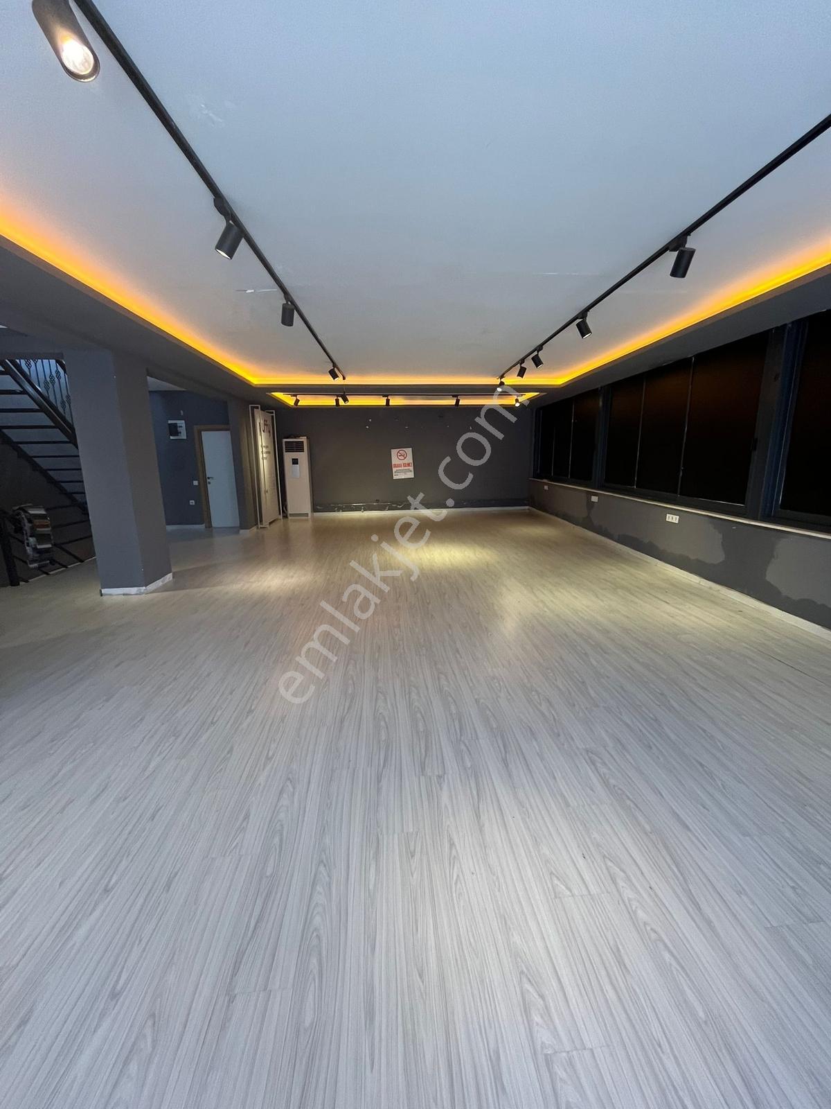 Poyraz'dan Erenköy Mahallesinde 3 Bölüm / 170m² Satılık Dükkan - Görsel 12