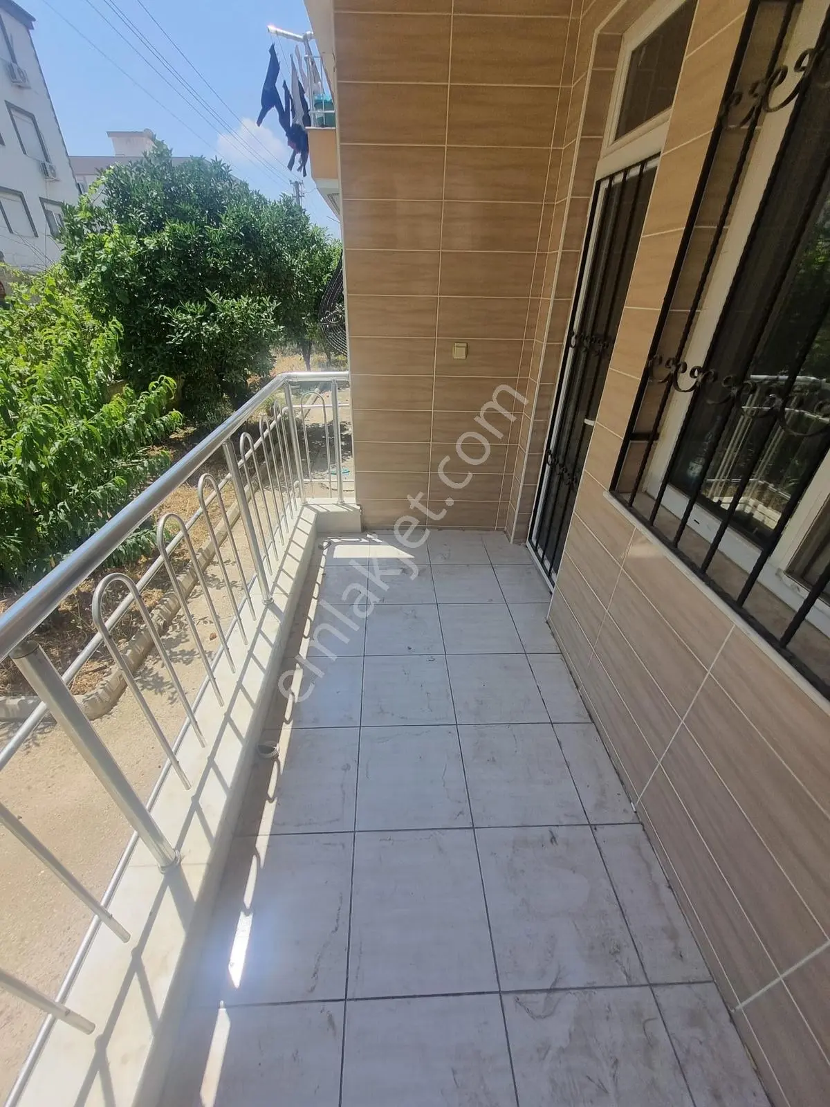 Poyraz'dan Ünsal'da Satılık 2+1 85 M2 Daire+175m2 Depo - Görsel 3