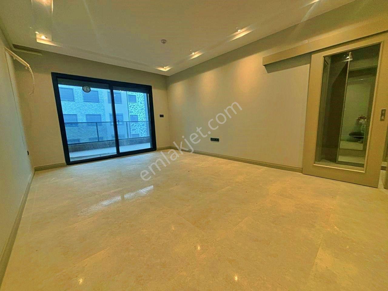 Uytundan Örende Havuzlu Tenis Kortlu Site Kiralık 1+1 Akıllı Ev - Görsel 3