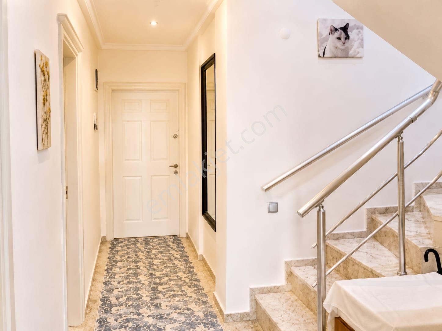 Alanya Tepe 3+1 Lüx Eşyalı 190m2 Kale Deniz Manzara Özel Otopark - Görsel 28