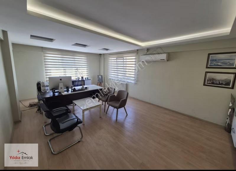 Gebze Belediye Karşısı 3+1 Satılık Daire Ve Ofis