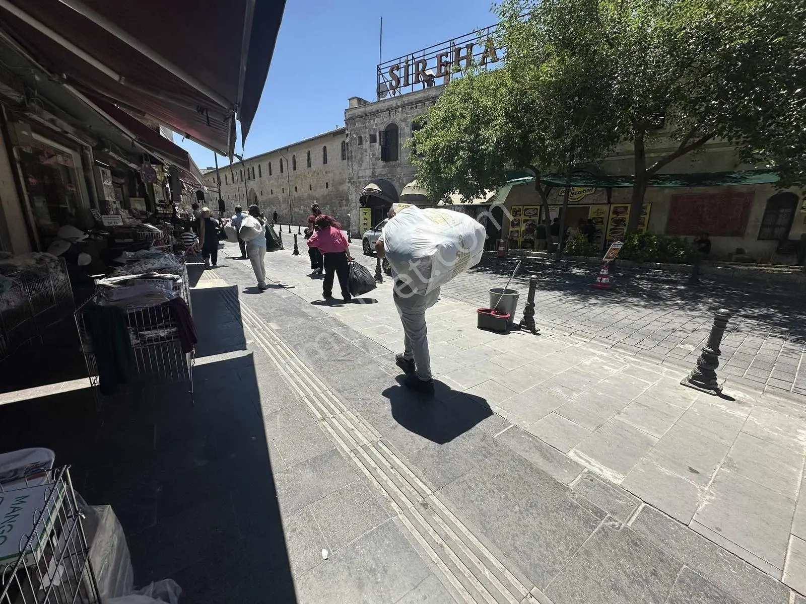 Metyapı Gayrimenkulden Çarşı Merkezde Kiralık Dükkan - Görsel 5