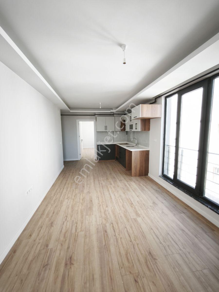 Truva İsa Kılıçtan İstiklal Mahallesinde Kiralık 1+1 - Görsel 7