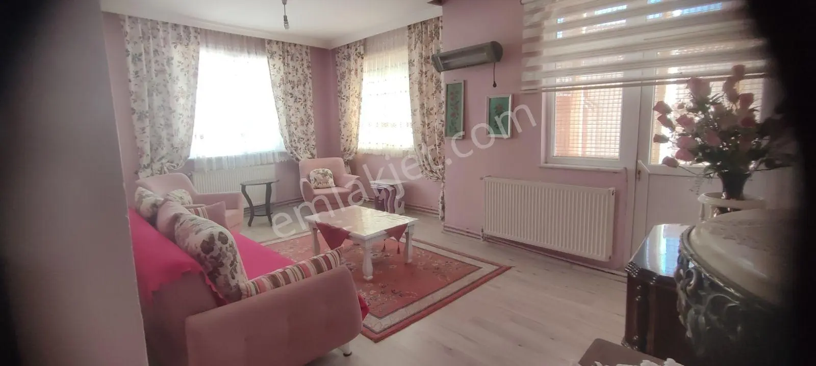 Kdz.ereğli Moda Emlaktan Merkezde Eşyalı Kiralık Daire