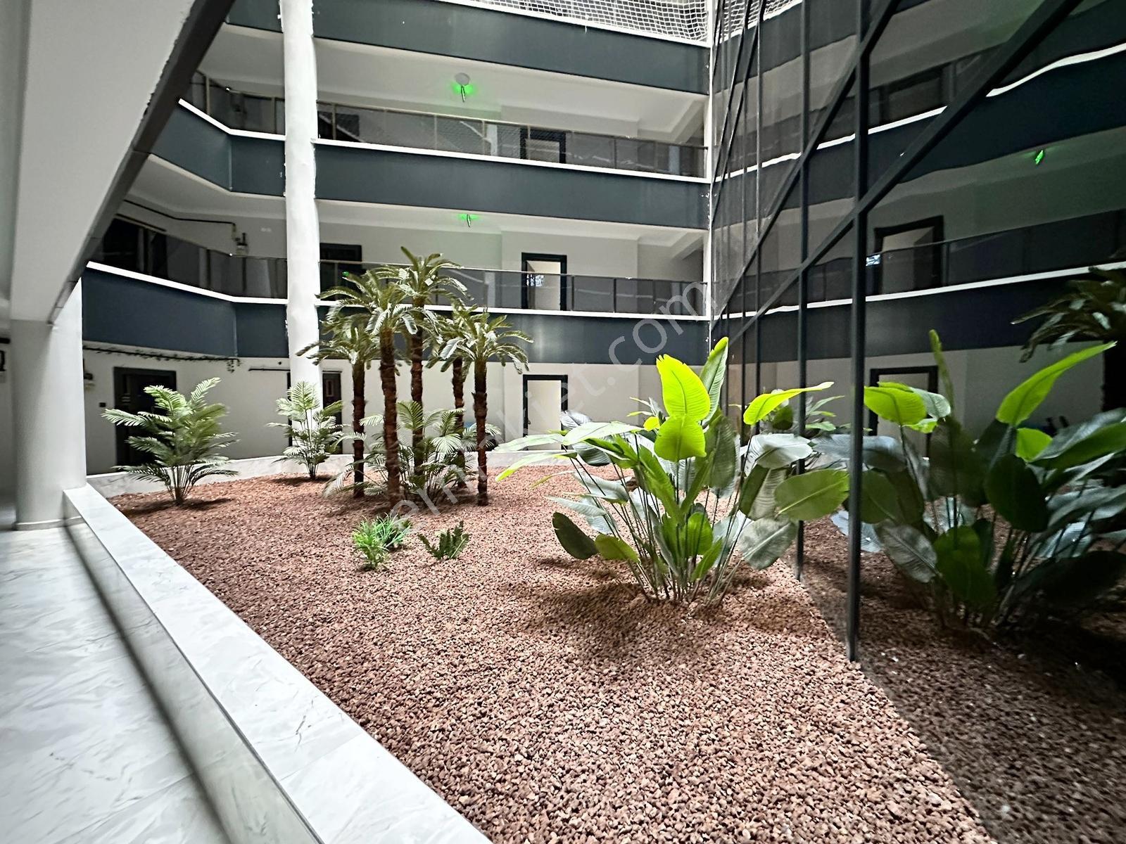 Atatürk Cad. Esenlife Bulvar'da 7/24 Güvenlikli Site 1+1 Daire - Görsel 16