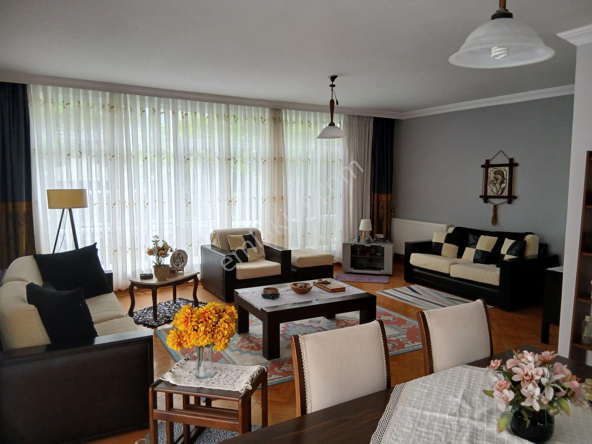 Yukarı Bahçelivlerde Full Eşyalı Sahibinden Kiralık Daire