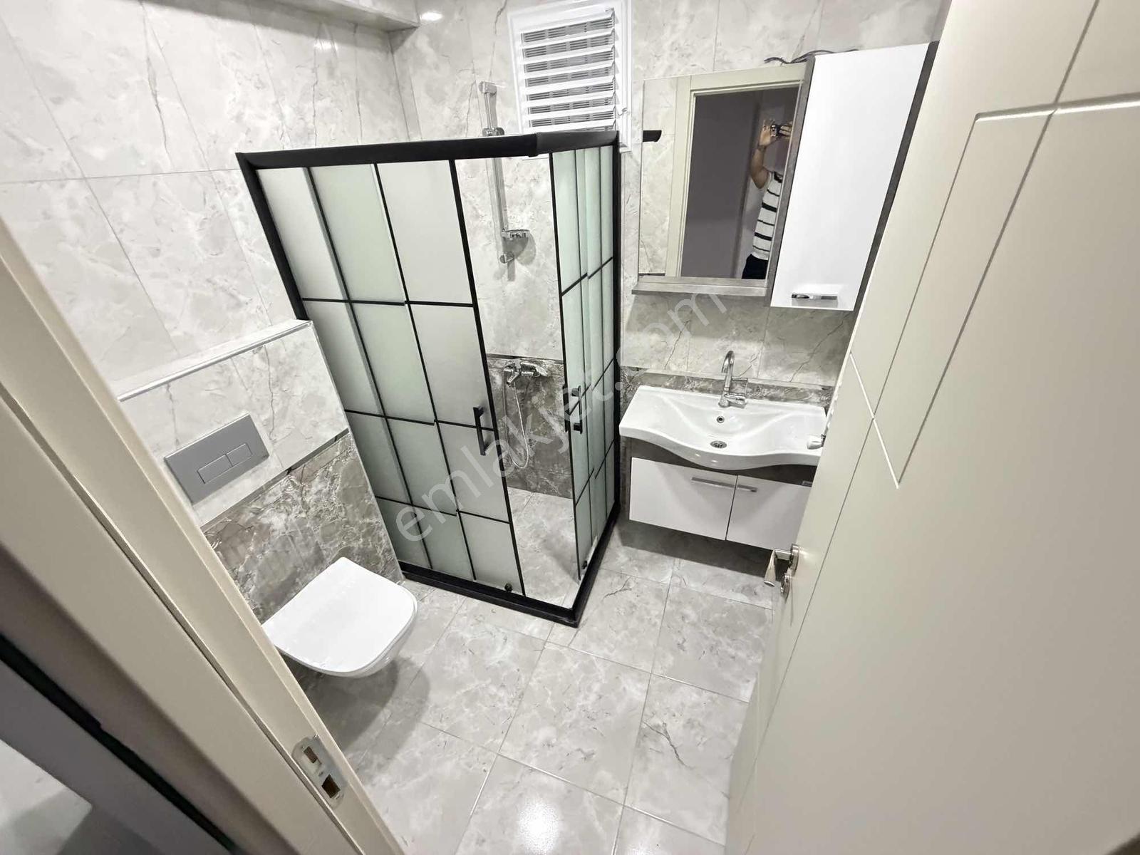Tramvaya Komşu 3+1 130m2 1.kat 3 Yıllık Ebeveyn Banyolu Daire - Görsel 15