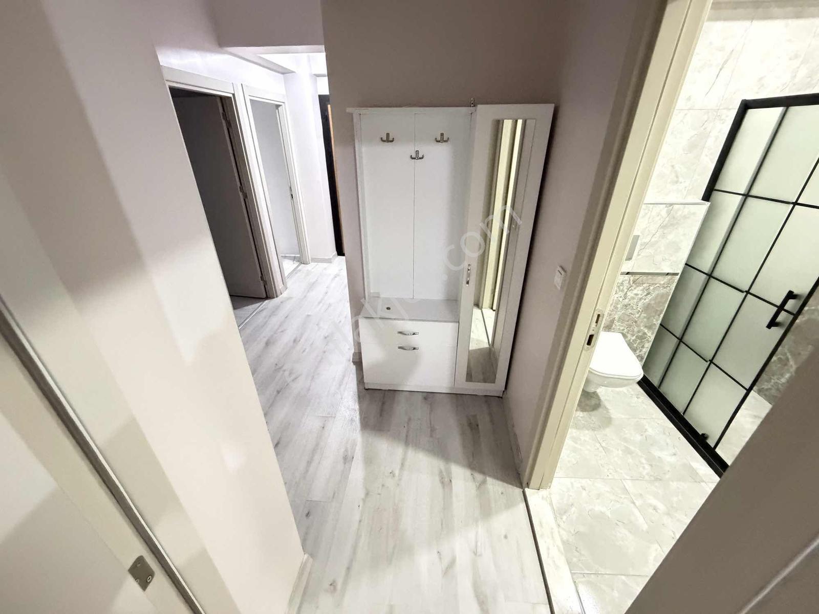 Tramvaya Komşu 3+1 130m2 1.kat 3 Yıllık Ebeveyn Banyolu Daire - Görsel 25
