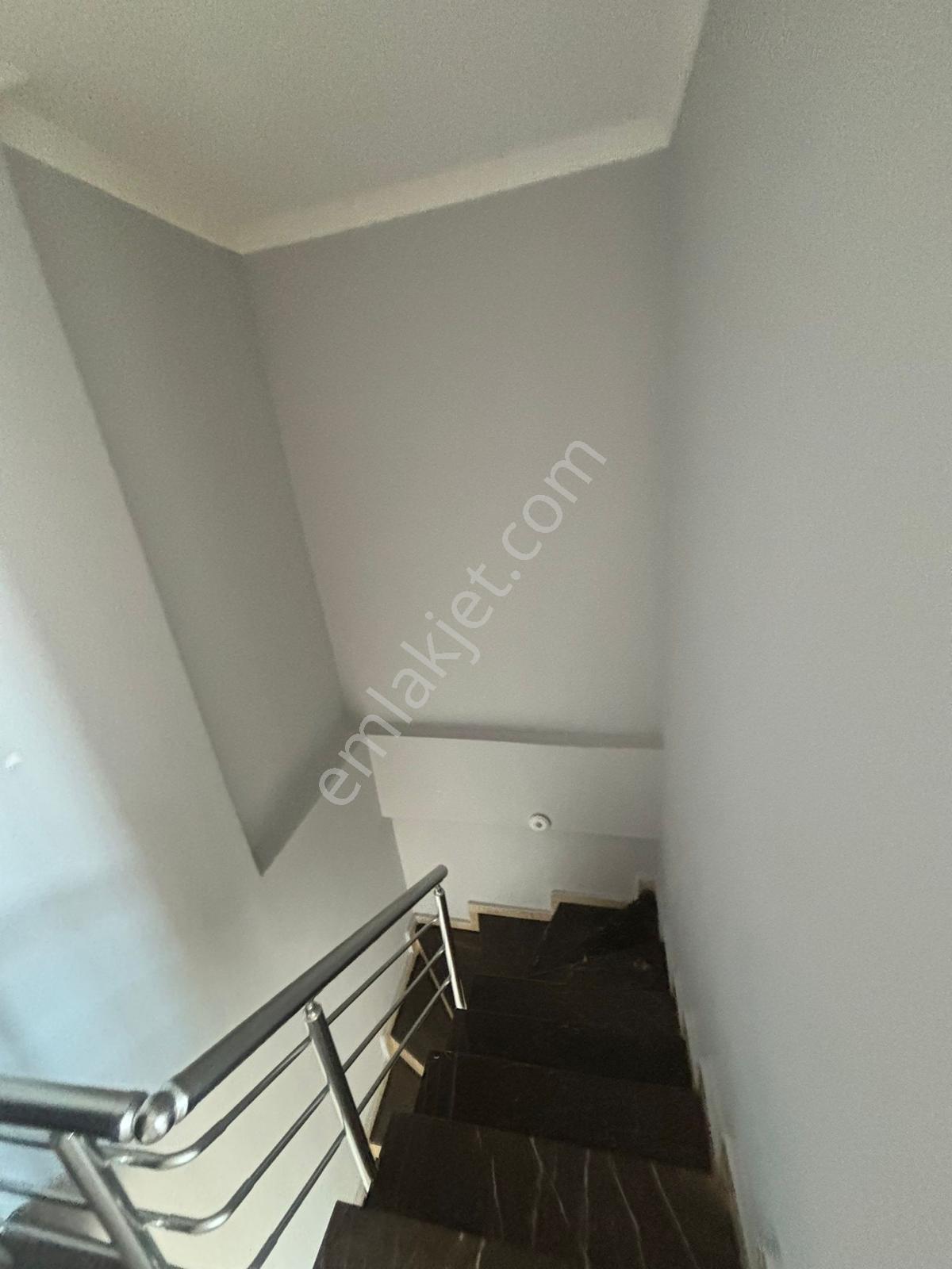 Dumlupınarda Ayrı Mutfaklı Full Eşyalı 2+1 Geniş Kiralık Daire - Görsel 11