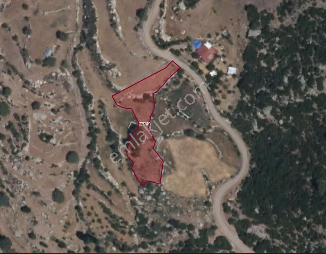 Goldhouse Dan Satılık Seydikemer Çökek Mah.de Yola Cephe Kargir Ev Ve Tarla