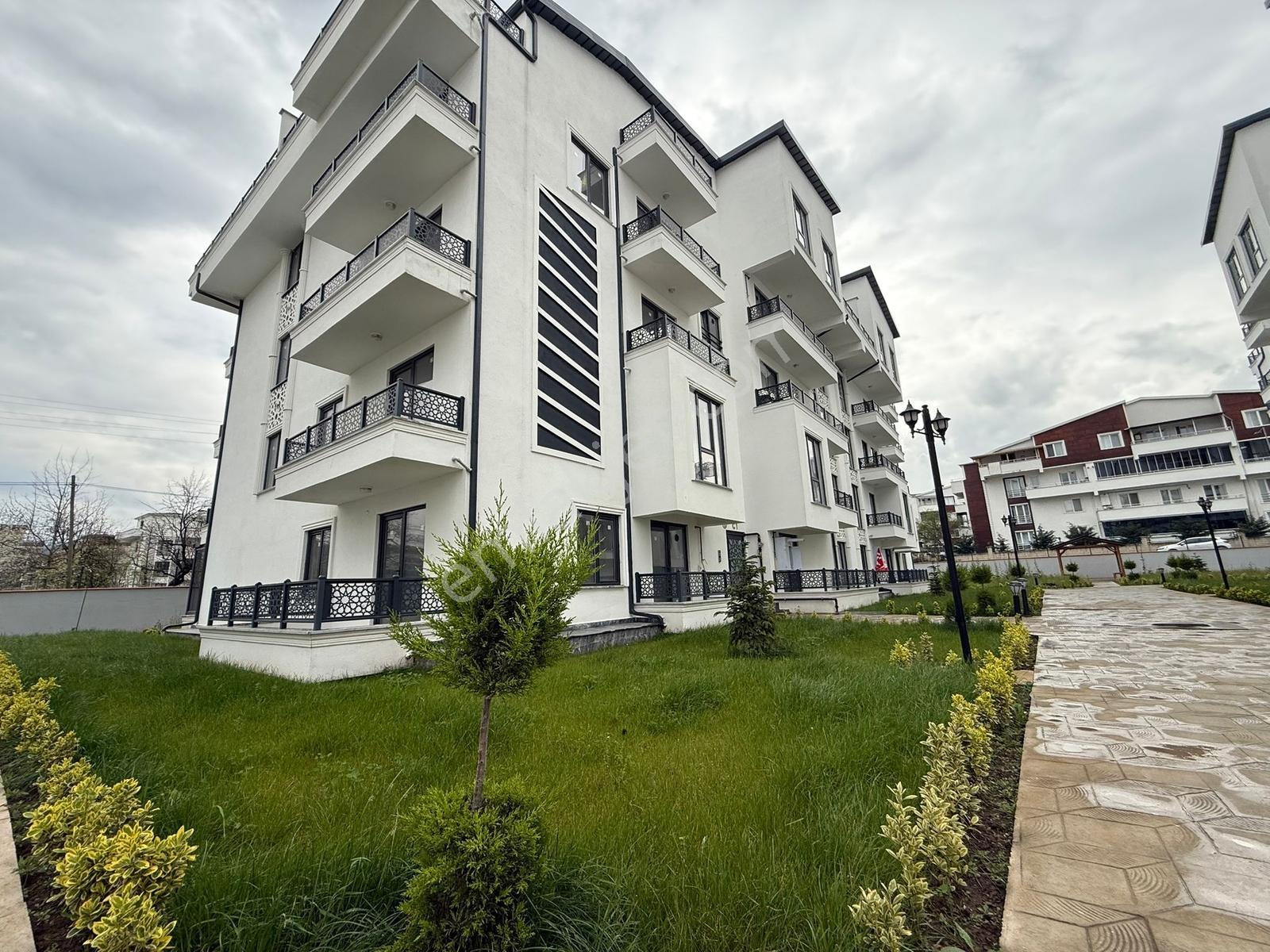 Invest Globel'den Karaköprü'de Satılık 3+1 Bahçe Dubleks Daire