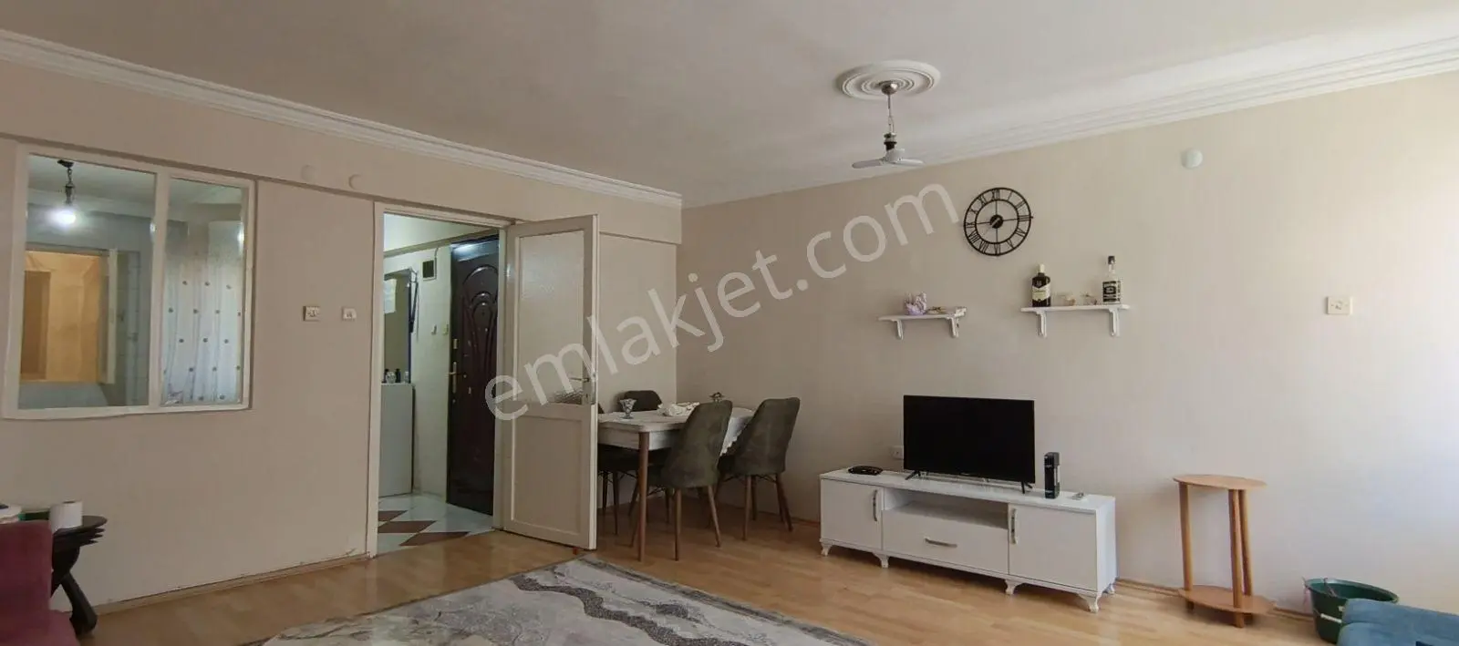 Balçova Eğitim Mah. Vergi Dairesi Yakını Geniş 2+1 - Görsel 2