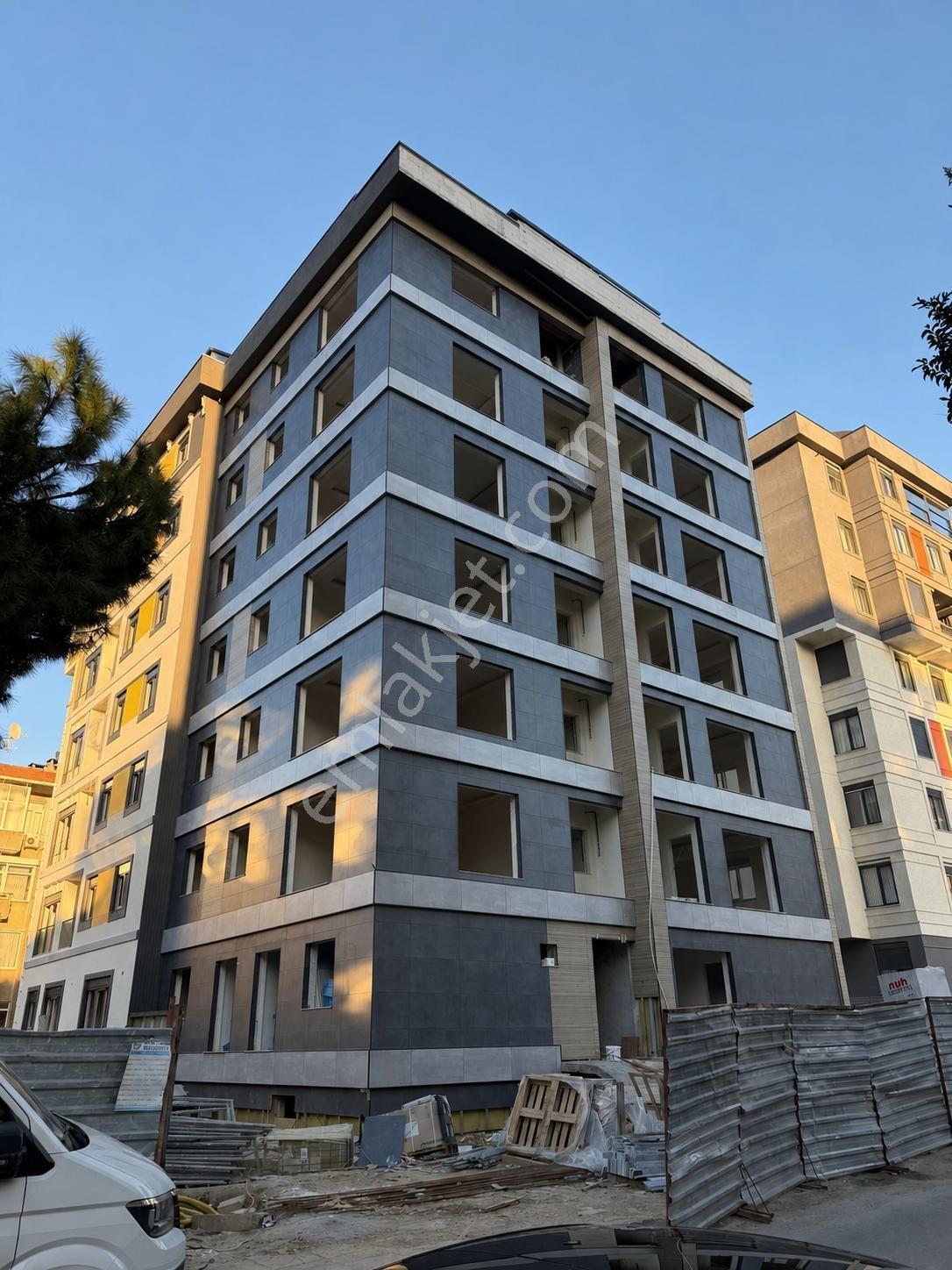 Maltepe Süreyya Plajında 2+1 79 M2 Sıfır Daire