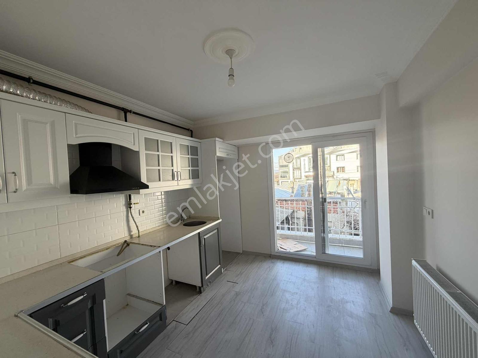Tozan Evleri 1 Projesinde Kiralık 130 M2 Arakat 3+1 Daire - Görsel 4