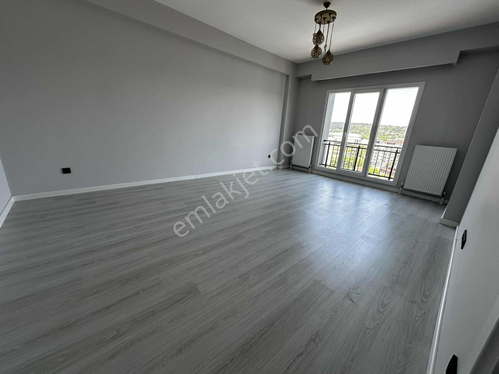 Alemdağ Palmiye Evlerinde Taşınmaya Hazır Boş 2+1 Daire Fırsatıı - Görsel 14