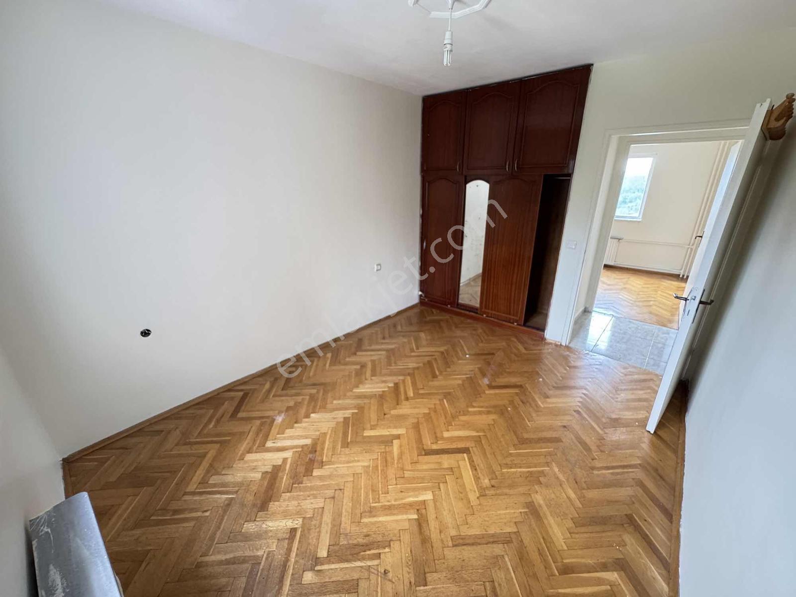 Ayazağa Oyak Sitesinde Şehir Manzaralı Kiralık 3+1 Daire - Görsel 18