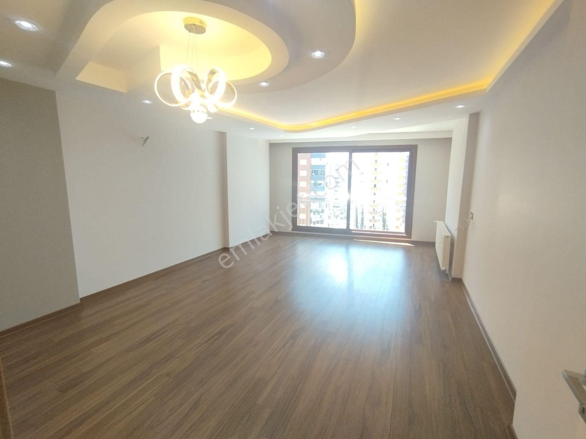 Süleyman Demirelde Sosyal Alanlı 4+1 Kapalı Mutfaklı Yeni Binada Lüks Daire - Görsel 14
