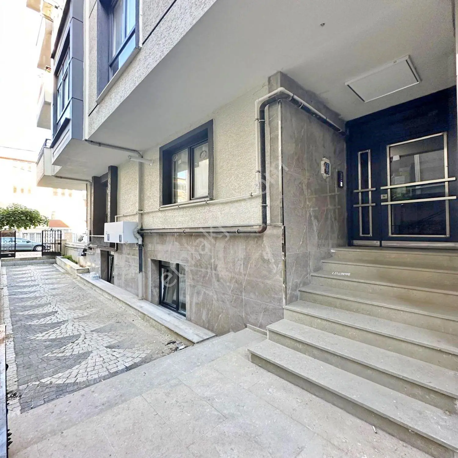 Beylikdüzü Yakuplu'da Merkezi Konumda Kiralık 2+1 Daire - Görsel 3
