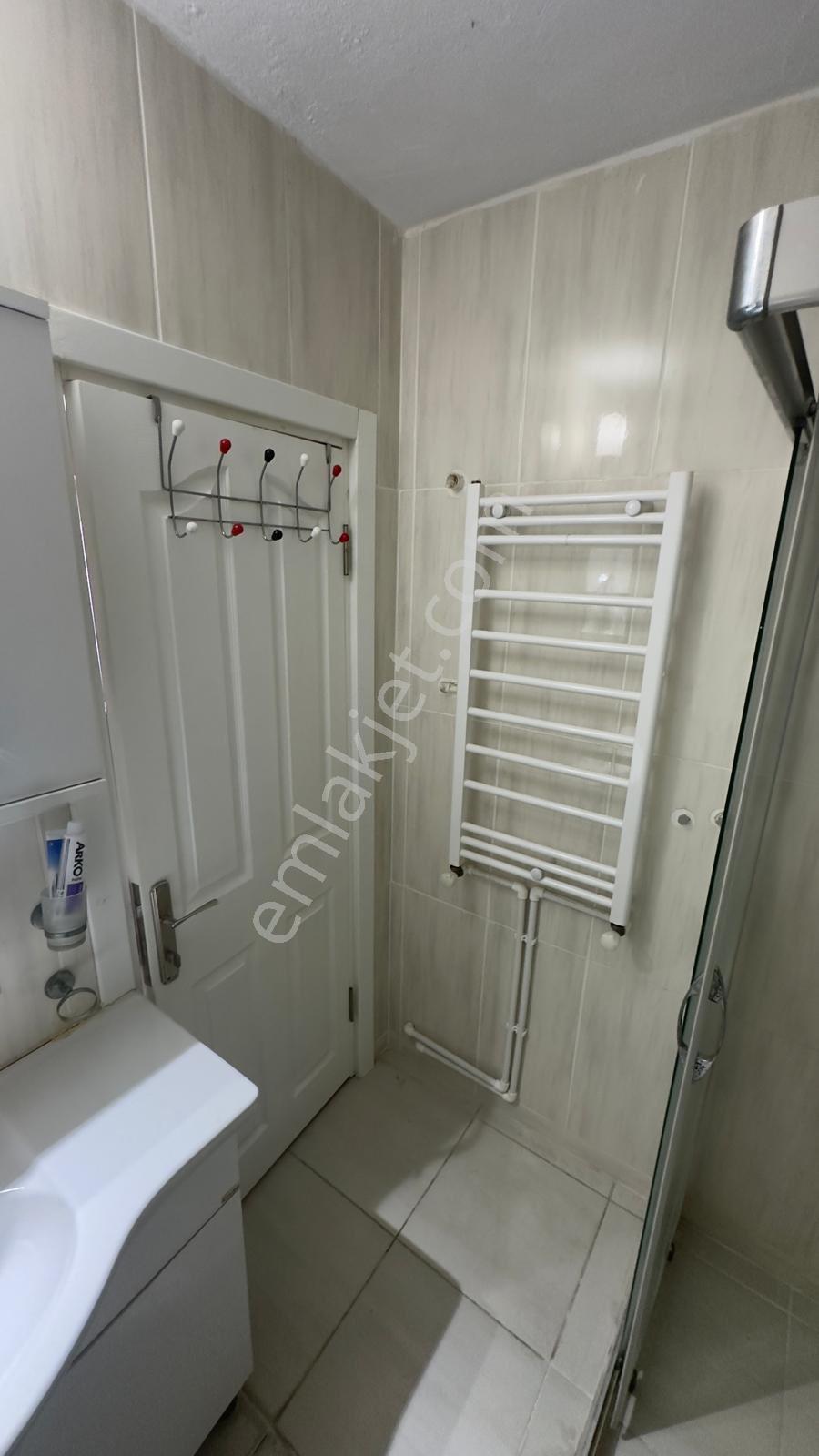 İkiçeşmelik’te Eşyalı, Doğalgazlı Geniş 3+1 Satılık Daire - Görsel 18