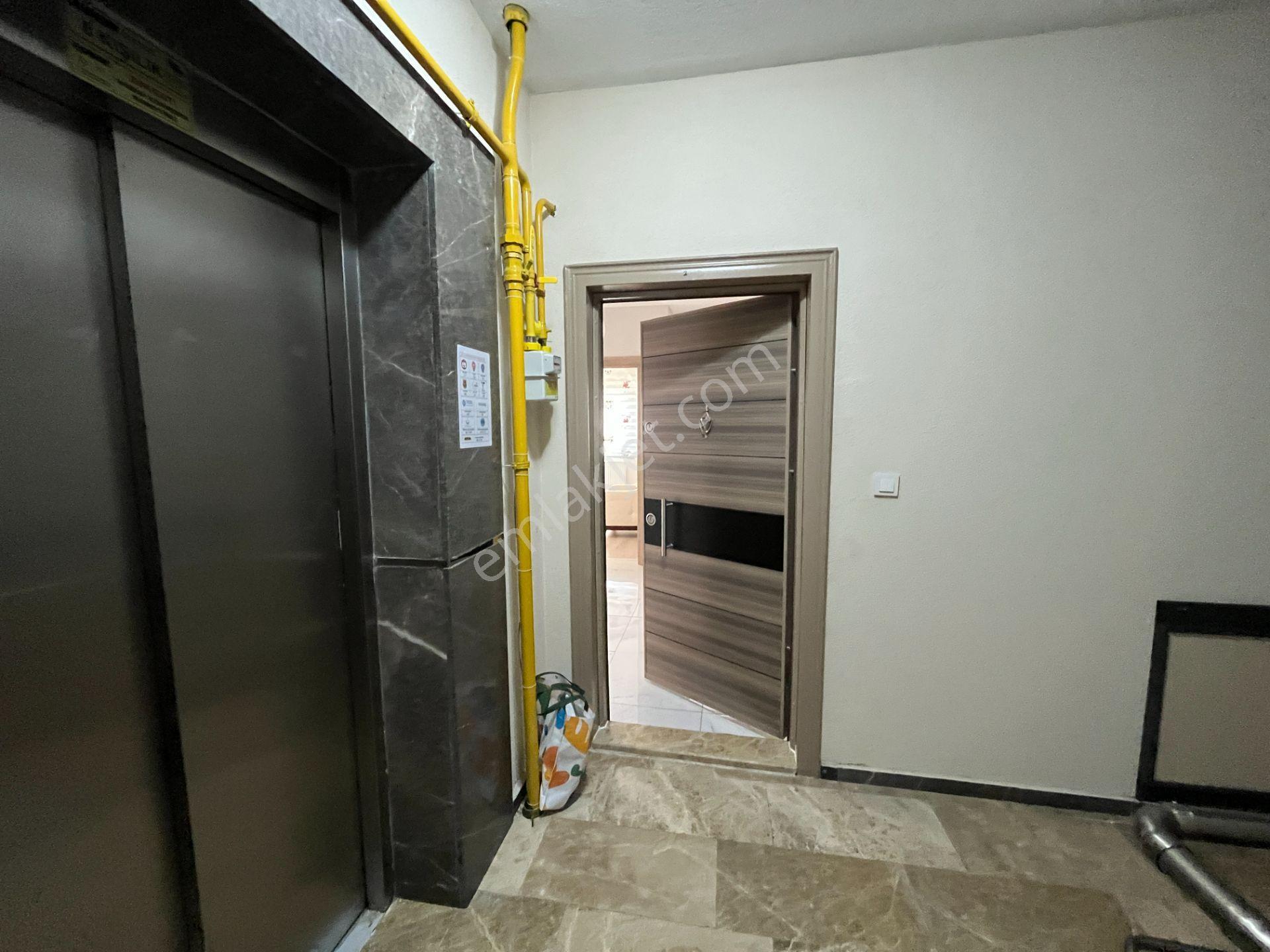 Muradiye Mahallesinde Ebeveyn Banyolu Ve Giyinme Odalı 3+1 Daire - Görsel 34