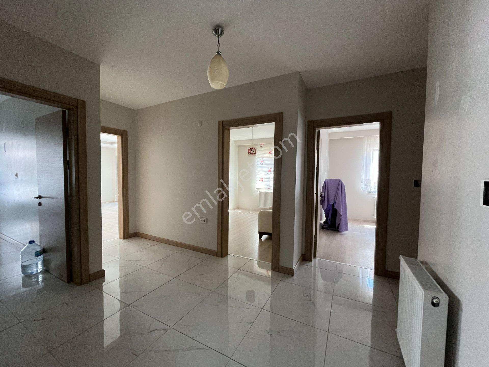 Muradiye Mahallesinde Ebeveyn Banyolu Ve Giyinme Odalı 3+1 Daire - Görsel 36