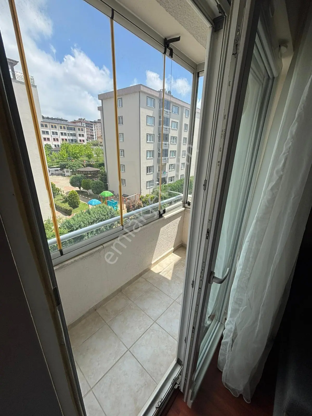 Kare Emlak'tan Mutlukent Yanı Çınar Konutlarında Mobilyalı 1+1 Kiralık Daire - Görsel 2