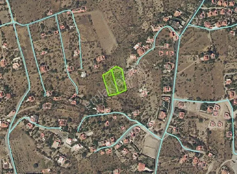 Tried- Becen'de Satılık Villa Parseli