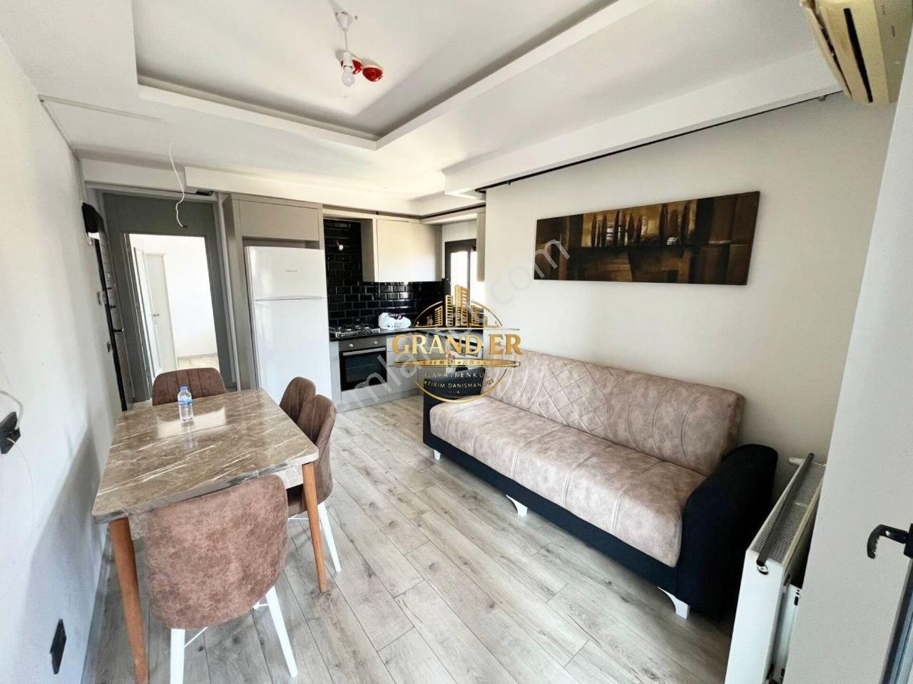 Mersin Mezitli Akdeniz Mah. Eşyalı 1+1 Kiralık Daire