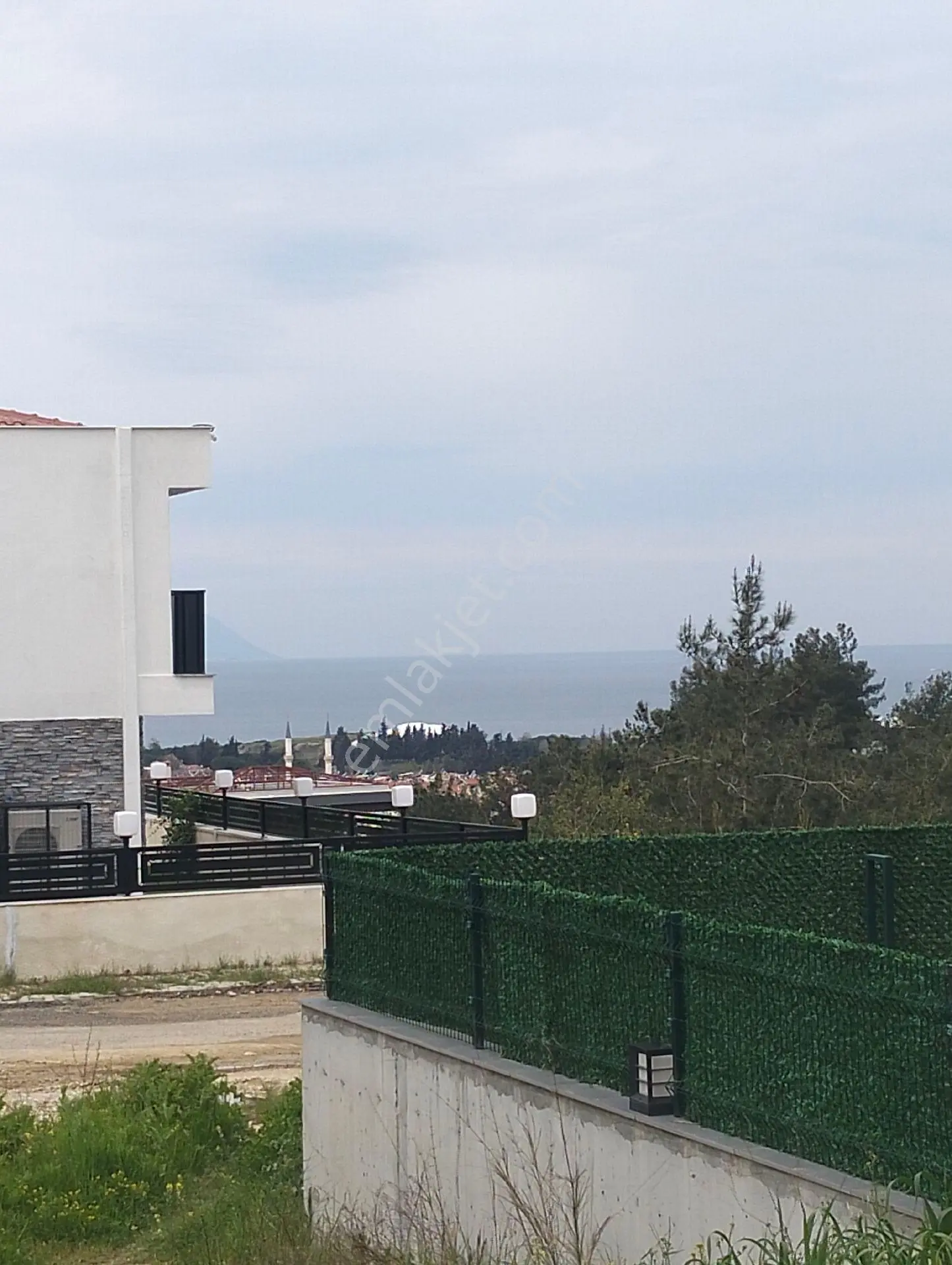 🏡 Kuşadası Soğucak’ta Satılık Arsa