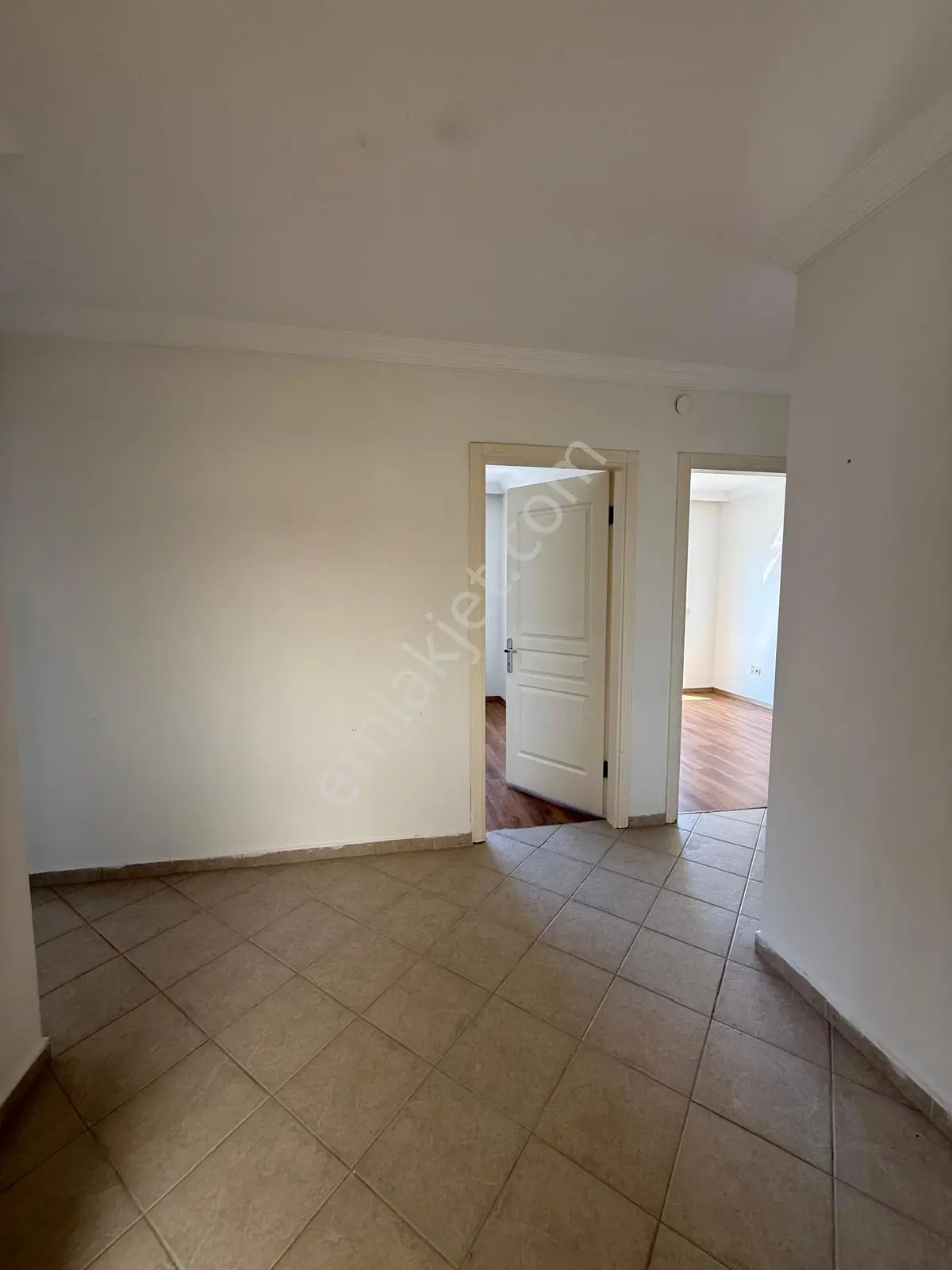 Kuşadası Otogar Arkası 2+1 Havuzlu, Asansörlü Kiralık Daire - Görsel 2