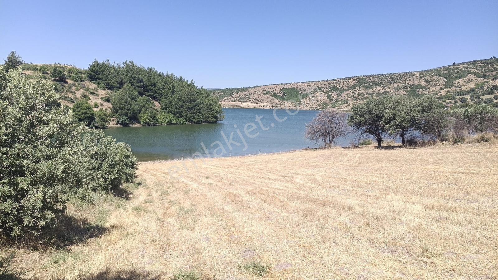 Göl Kenarı ,doğa Manzaralı 5842 M2 Arazi - Görsel 23