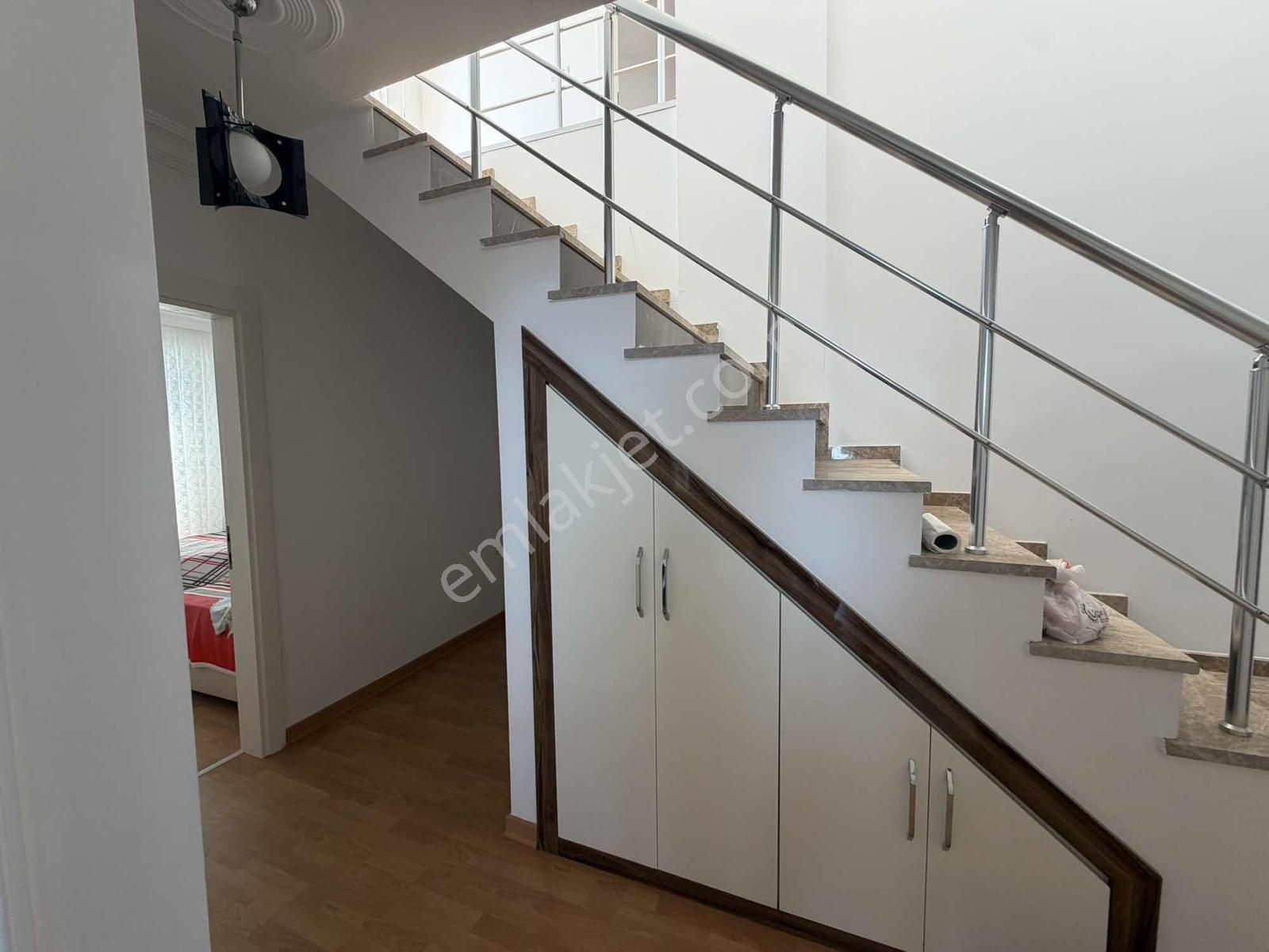 Mahmutlar Deniz Manzaralı 4+1 Dubleks Kısmi Eşyalı Kiralık Daire - Görsel 3