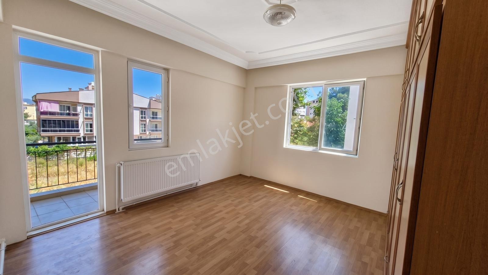 Poyraz'dan Yeniköy'de 175m2 2.kat 3+1 Kiralık Daire - Görsel 6
