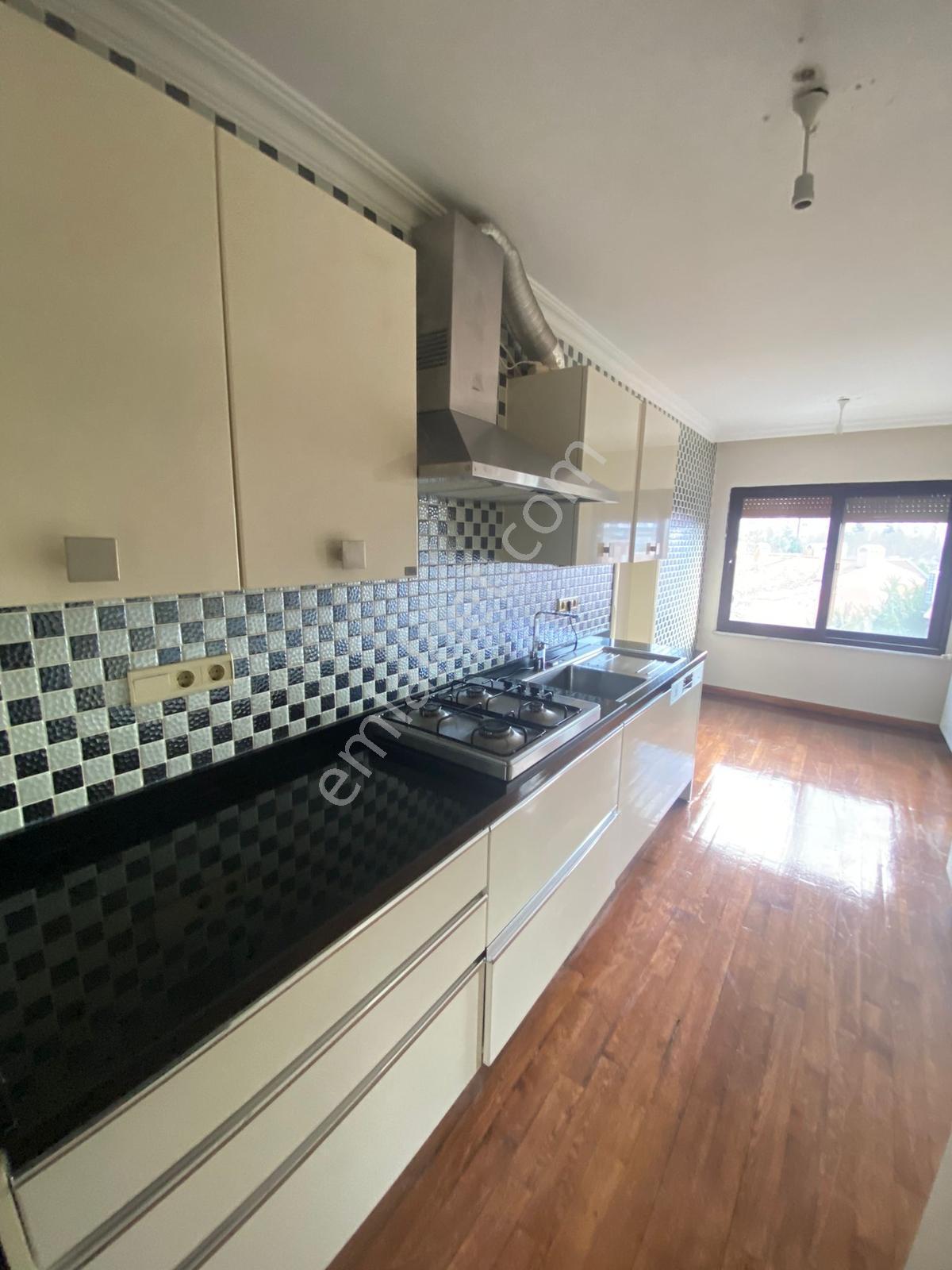 Ataköy 7-8 Kısım Işık Sitesi Tadilatlı 140m2 3+1 Kiralık Daire - Görsel 33