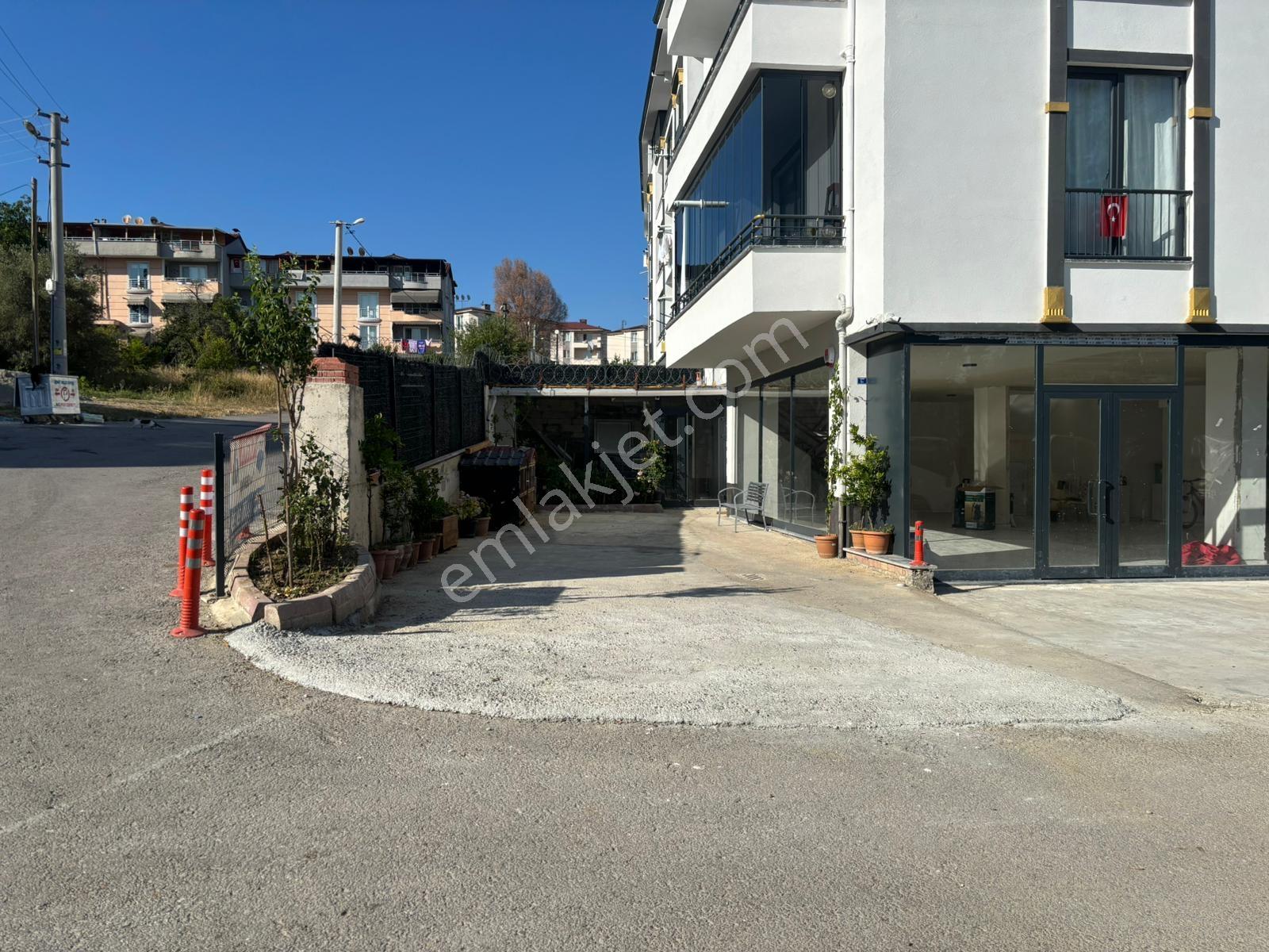 Kocaeli Kuruçeşme Hatipköy Mahallesi Satılık Değerli Dükkan - Görsel 6
