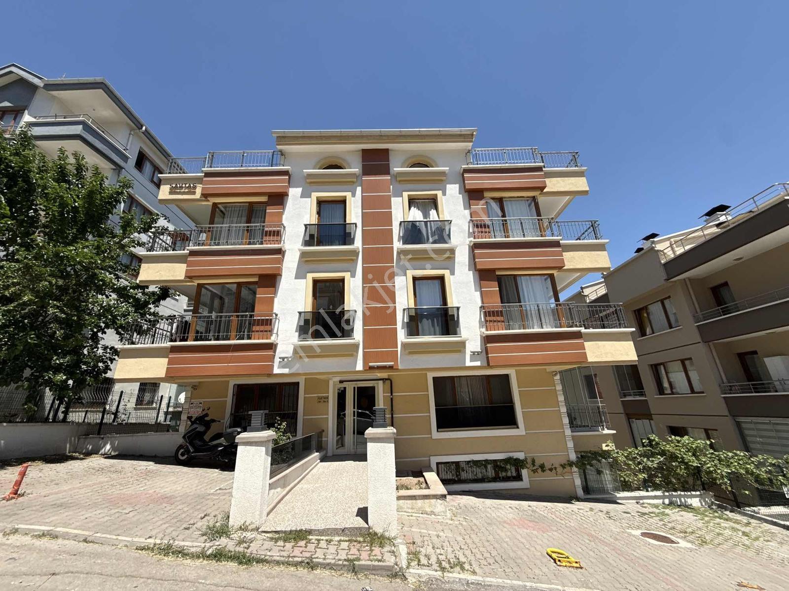 Ş.günaltay Cadde Üzeri 5+1 Dubleks Kiralık Daire Yeni Bina - Görsel 3